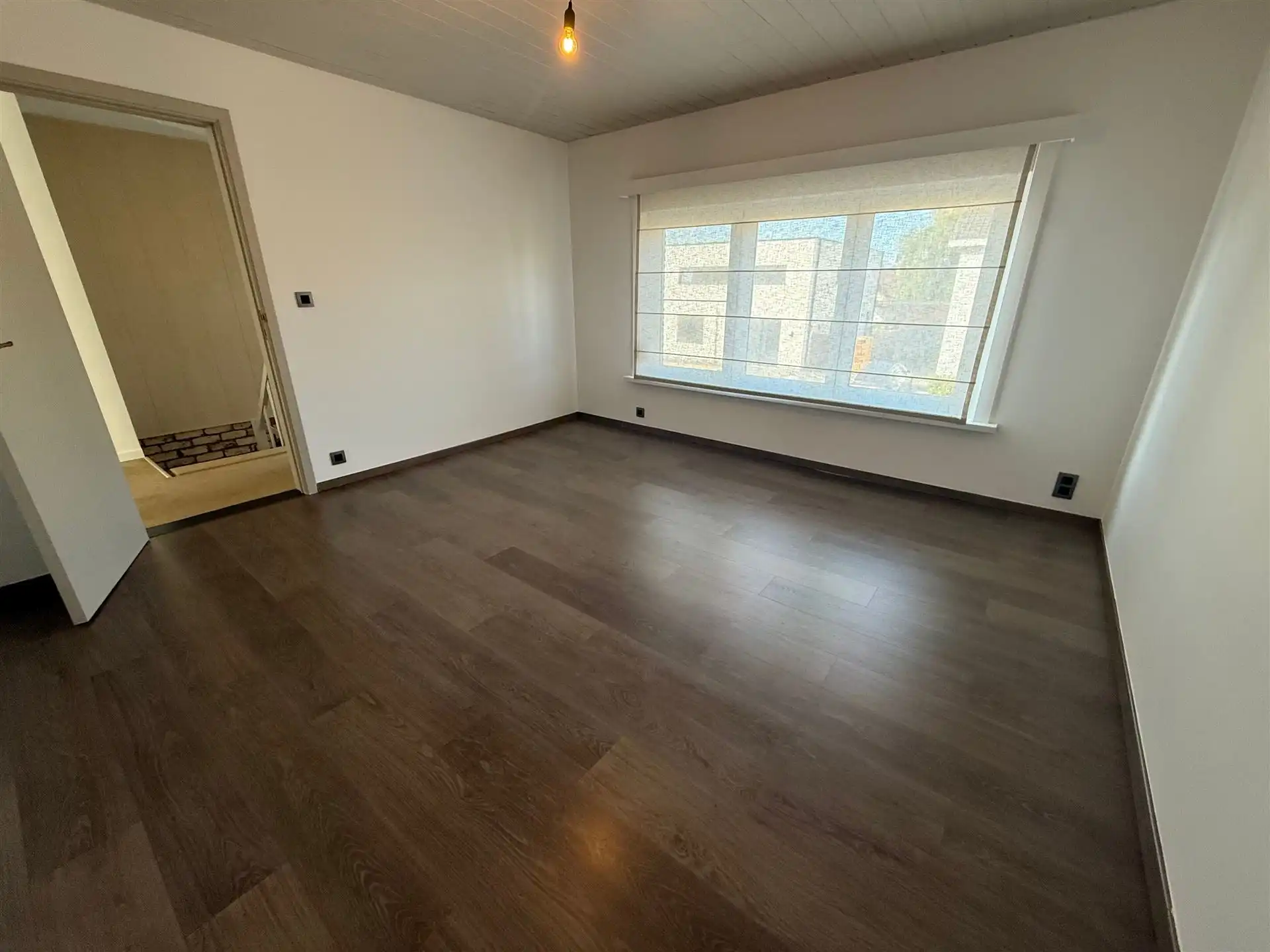 Zeer ruime woning met 3 slpk en tuin op een rustige locatie! foto 10