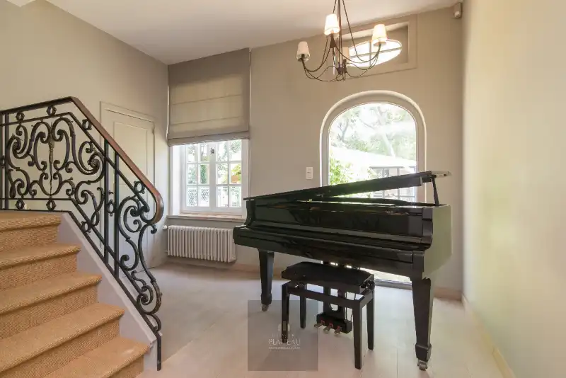 Uitzonderlijke villa op 3299m² gelegen op toplocatie te Nieuwpoort-Bad. foto 4