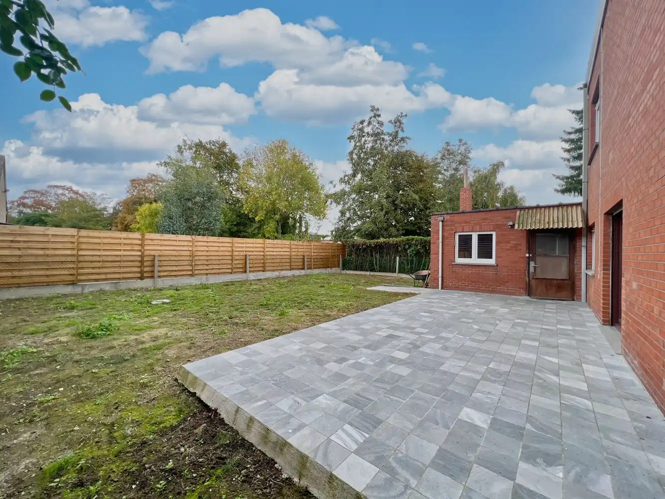 Alleenstaande, lichtrijke gezinswoning met zonnige tuin foto 12