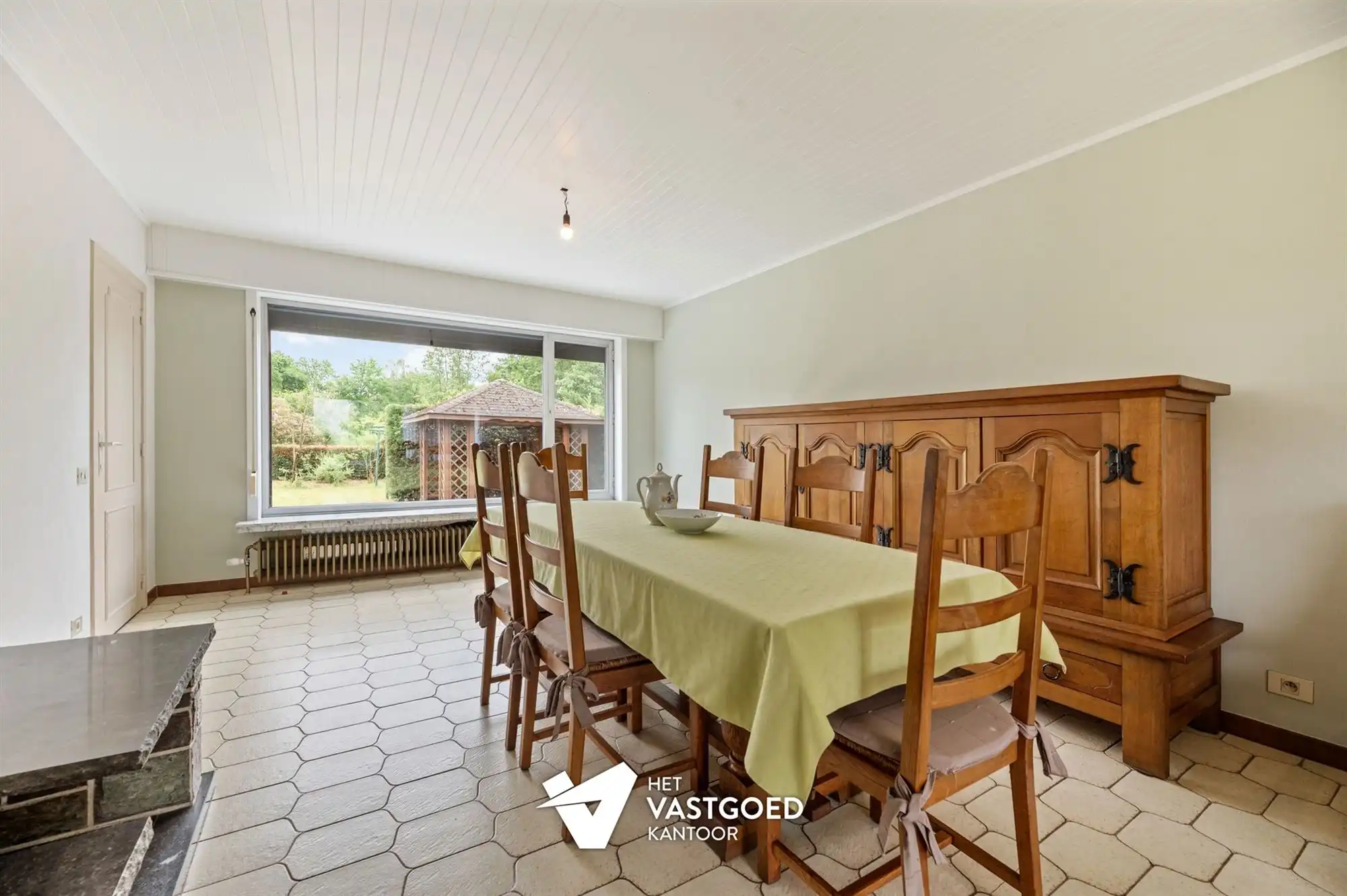 INSTAPKLARE, GELIIJKVLOERSE WONING OP TOP-LIGGING TEGEN NATUURGEBIED IN DOODLOPENDE STRAAT foto 7