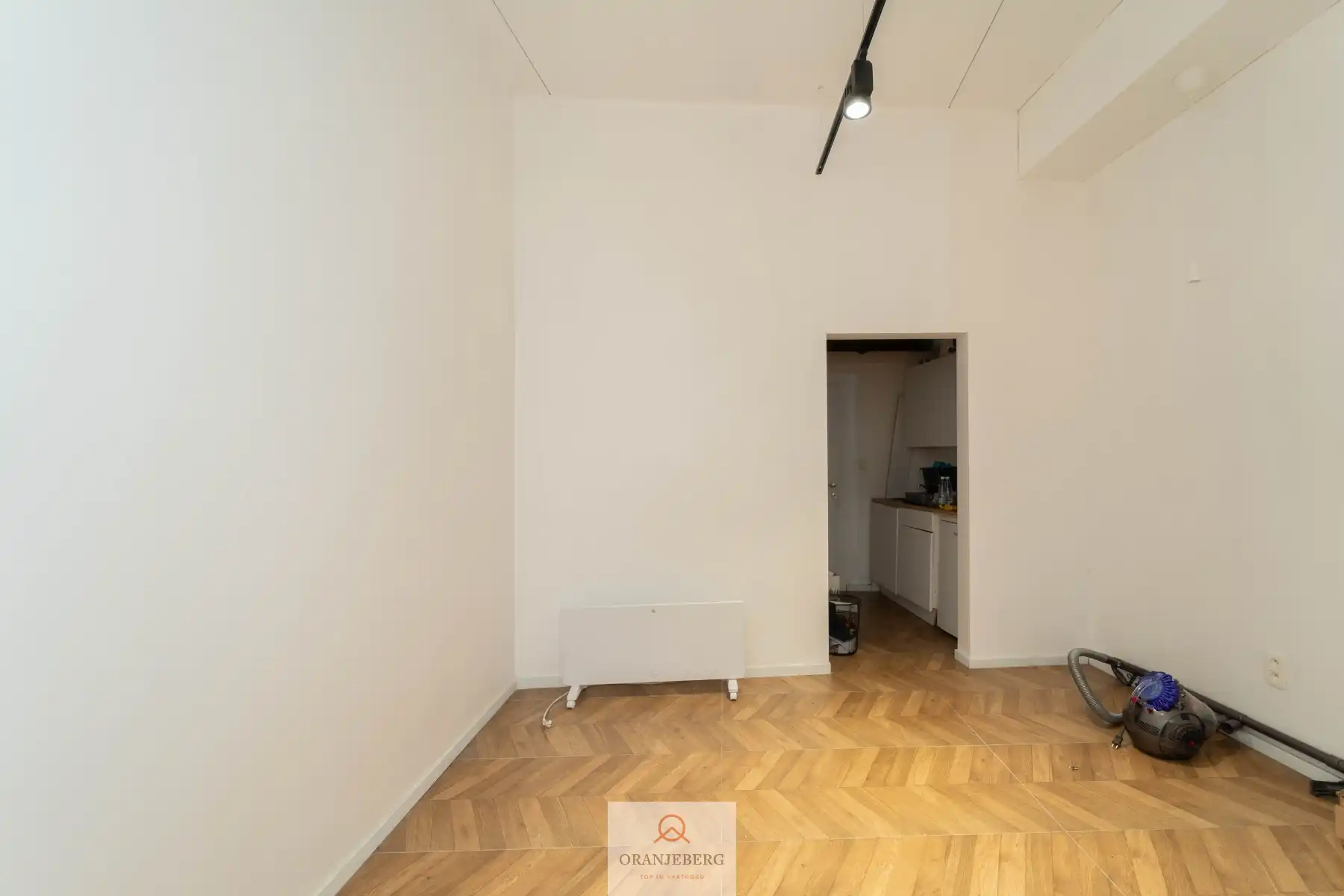Instapklaar handelspand 50m² op drukke locatie! foto 10