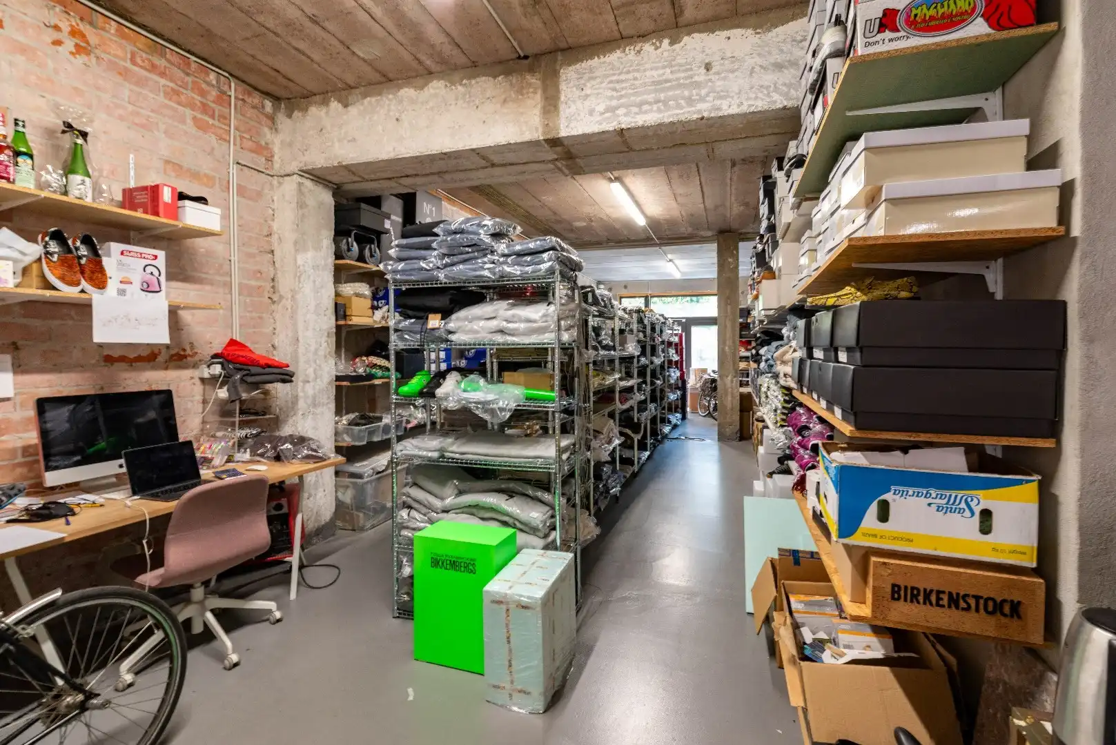 Veelzijdig handelspand in trendy winkelbuurt  foto 9