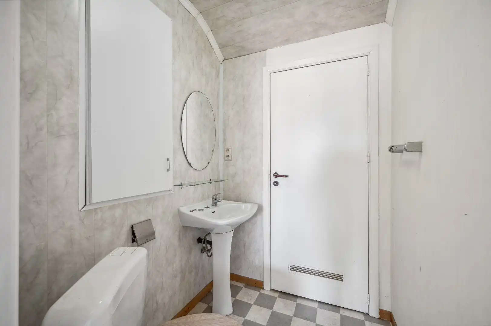 2 vergunde appartementen of 1 huis pal in centrum Herk-de-Stad foto 15