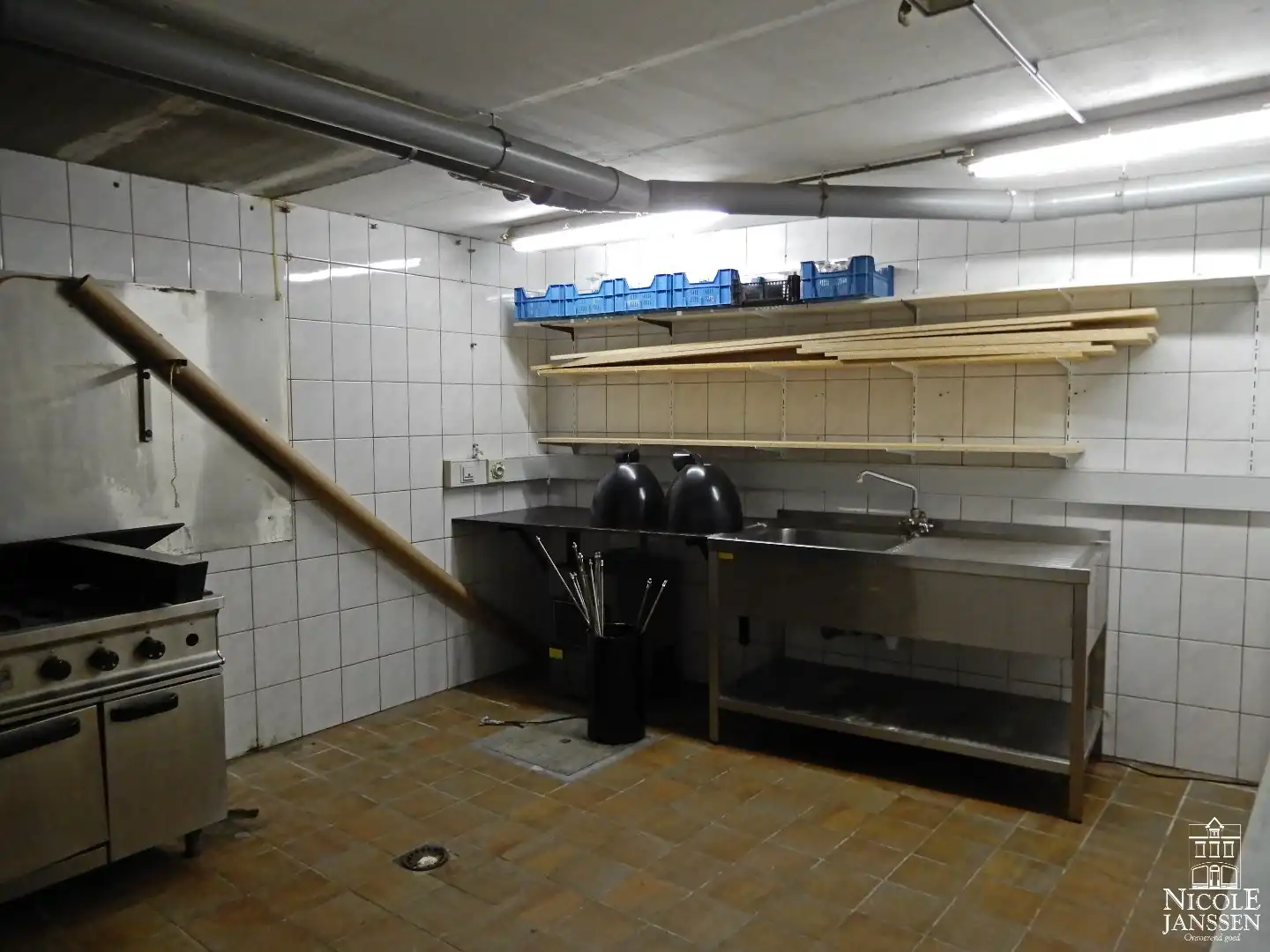 Mooi en instapklaar horecapand met parkeergelegenheid in de buurt foto 6