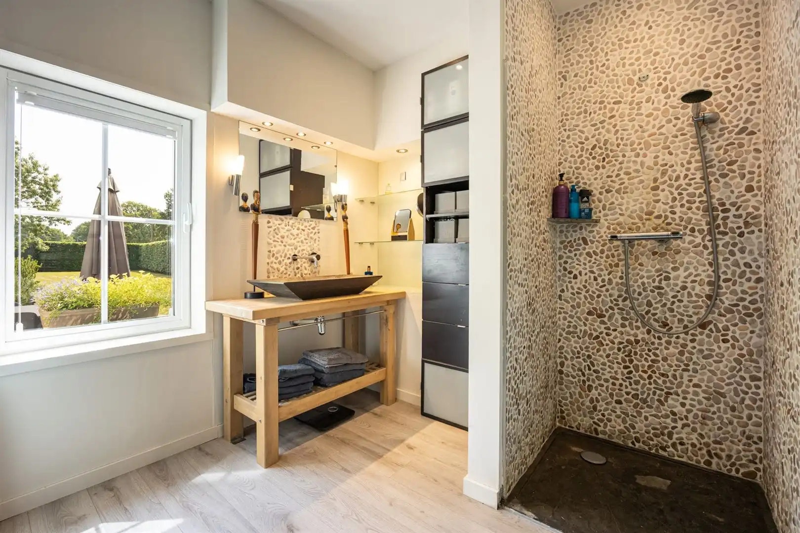 Authentieke kasteelhoeve op toplocatie tussen de weilanden. foto 10