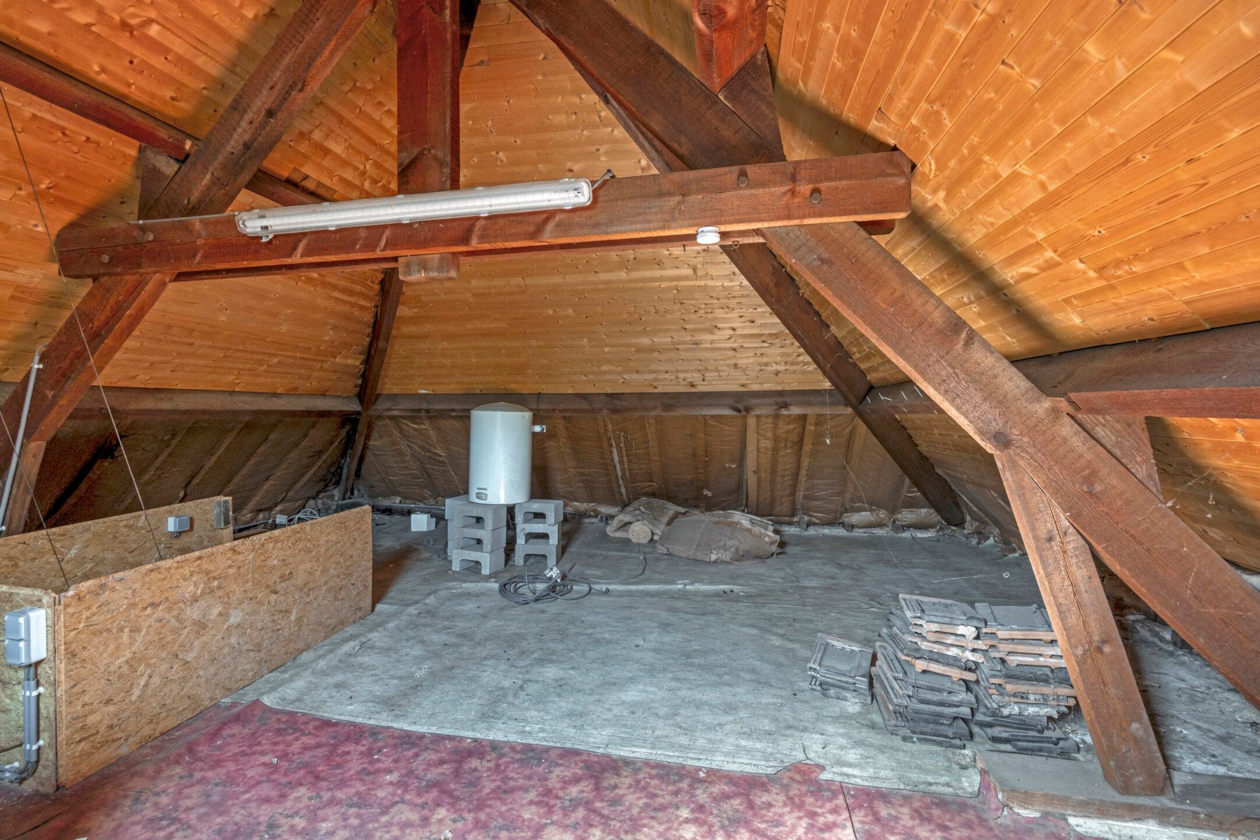 TOTAALRENOVATIE aan ingang Heverlee bos. foto 14