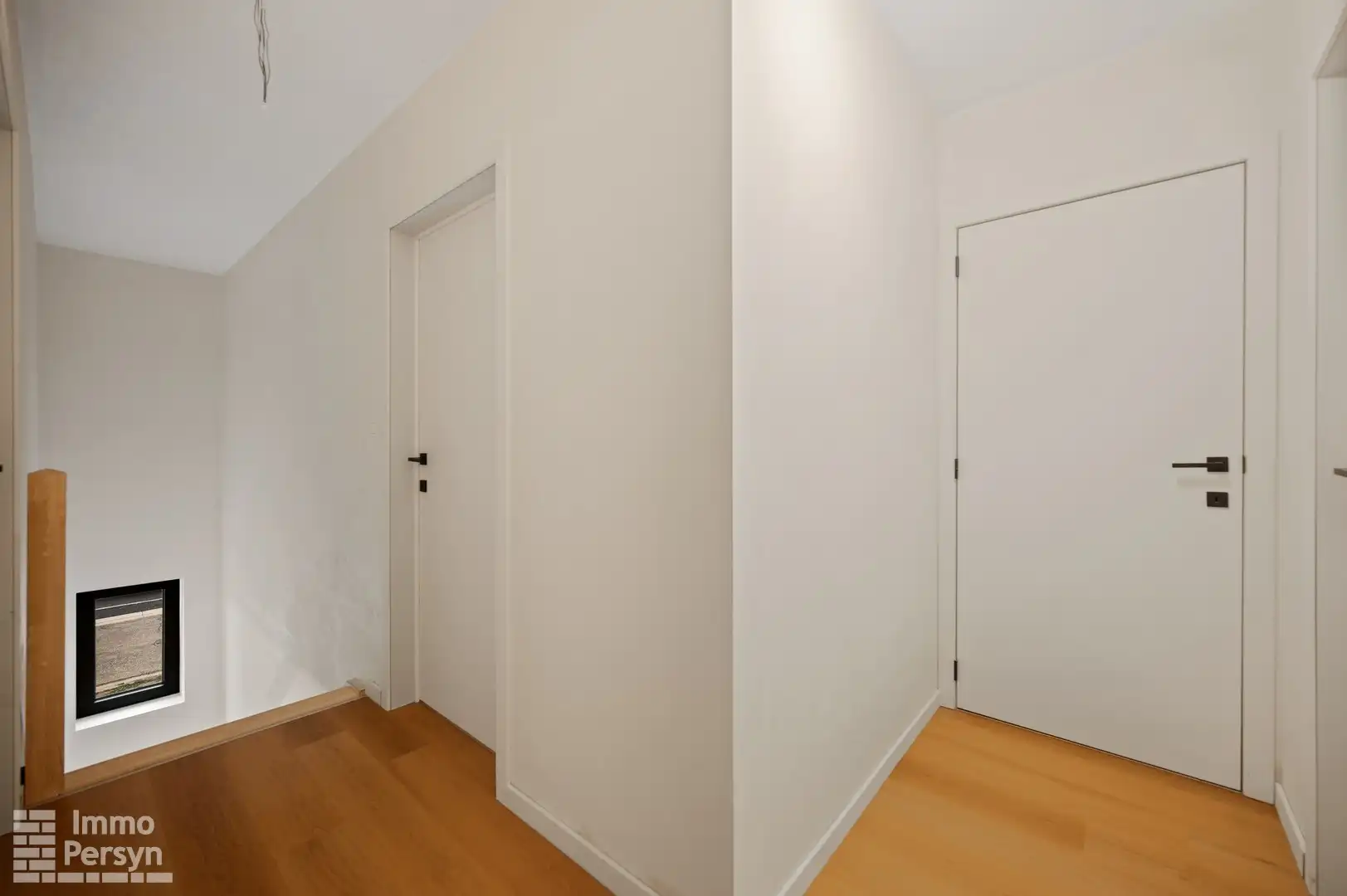 Moderne, energiezuinige gesloten nieuwbouwwoning foto 8