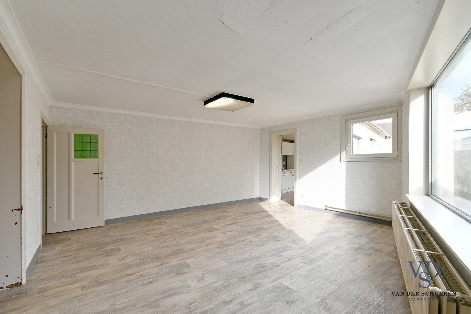 Te renoveren woning in centrum Balegem. foto 5