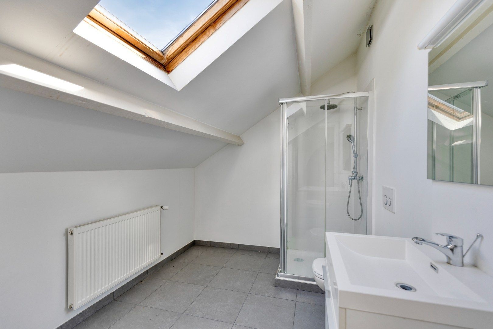 TE HUUR - Op zoek naar een stijlvol en uniek herenhuis met 5 slpk in hartje Merchtem? Welkom Home! foto 27