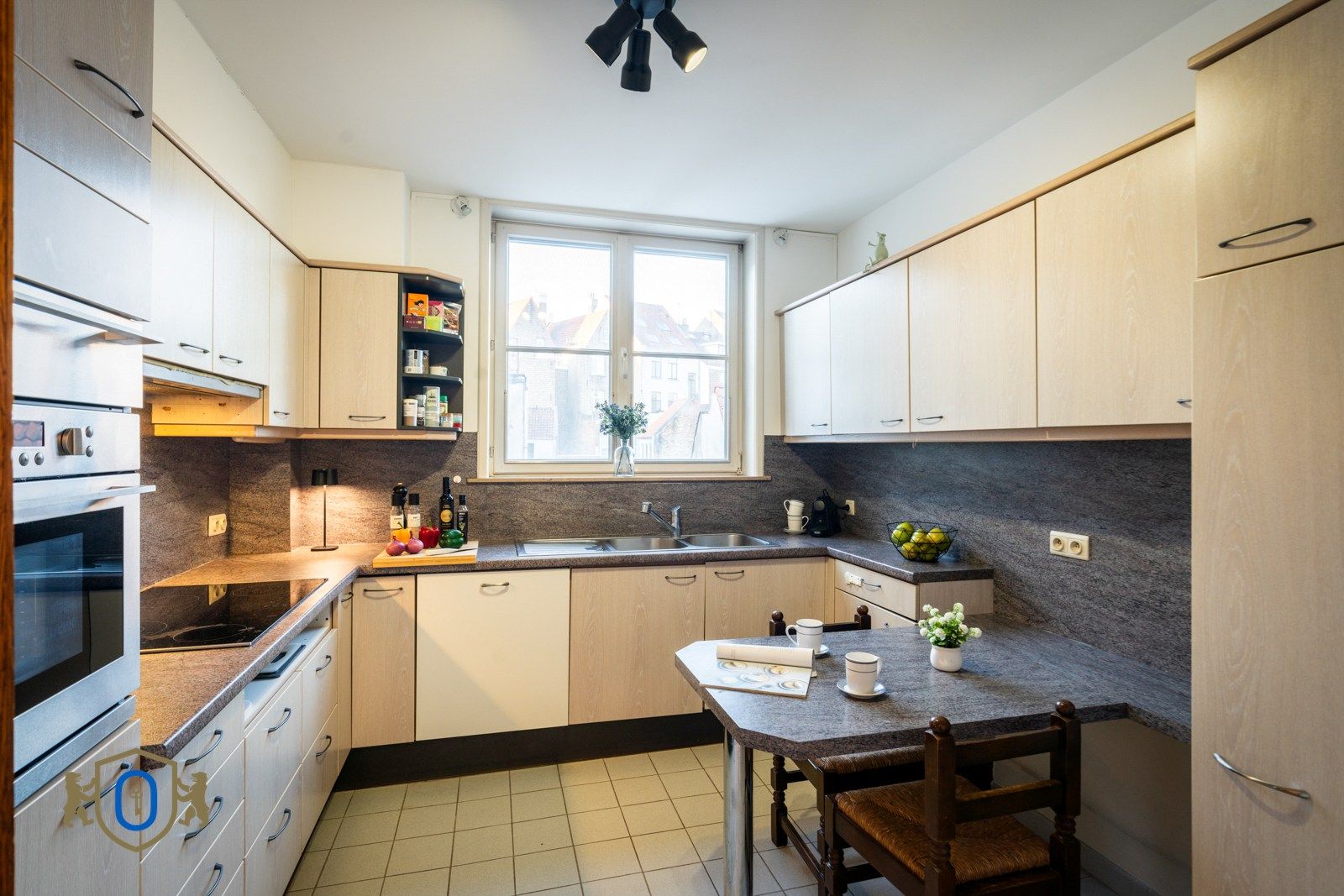 Herenwoning met garage & stadstuin foto 15