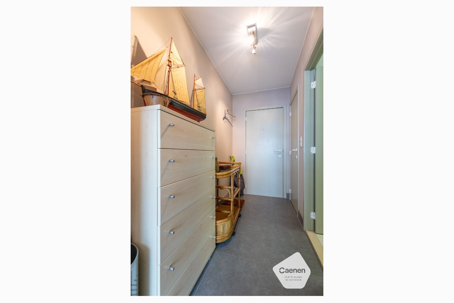 Instapklare studio met slaaphoek én ruim terras te Nieuwpoort foto 15