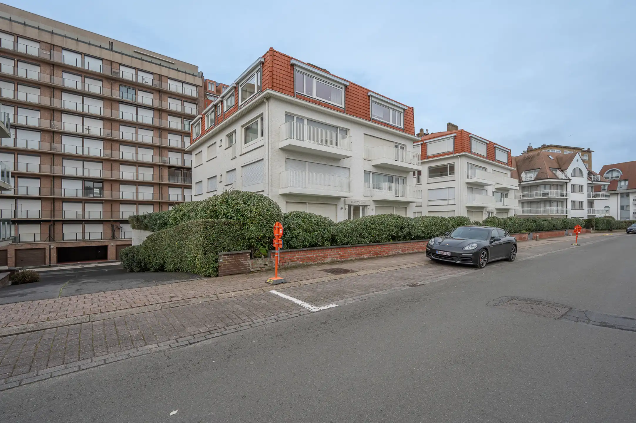 HOEKAPPARTEMENT, volledig gemeubileerd, vlakbij de Zeedijk.. foto 25