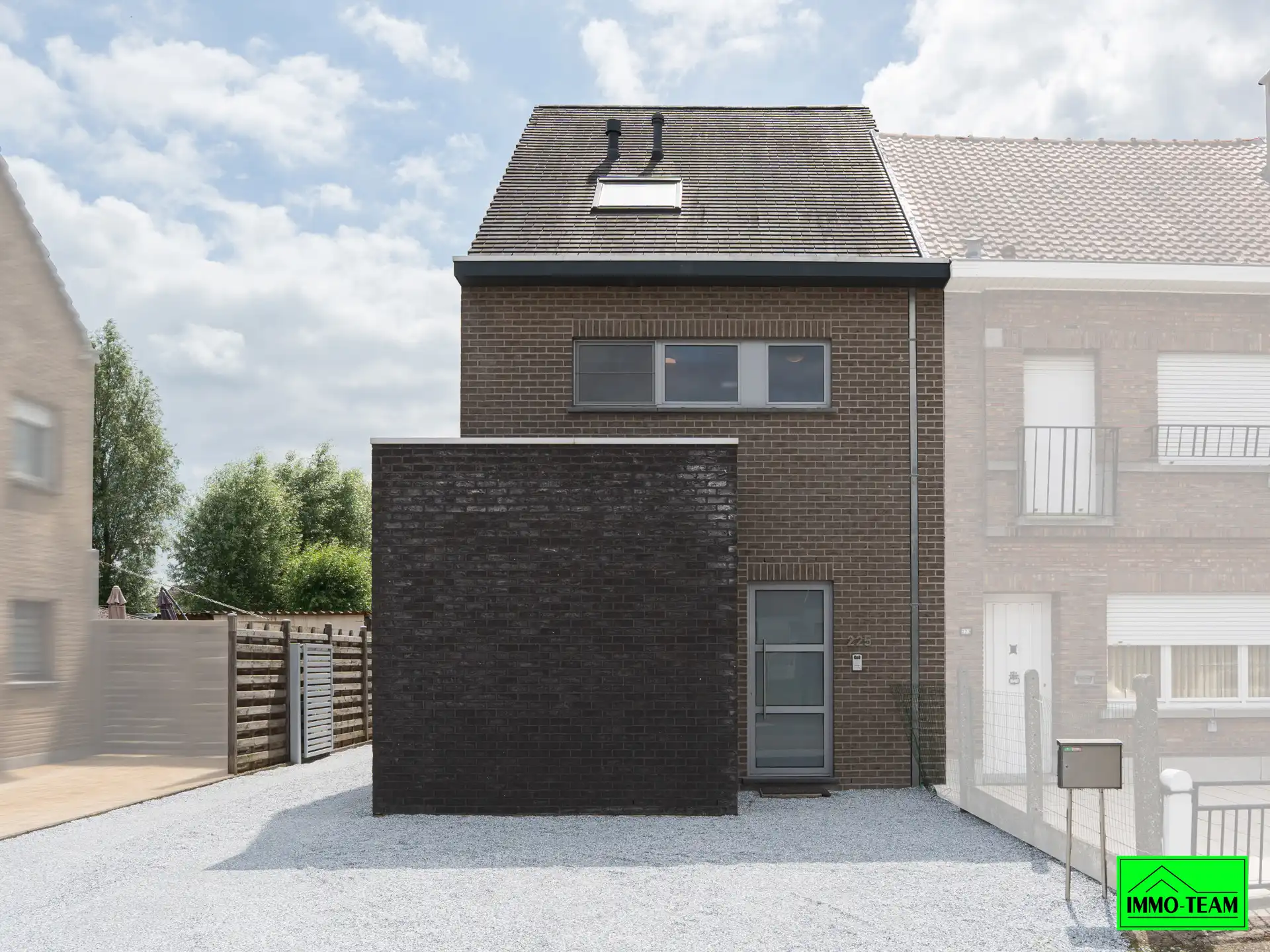 Energiezuinige instapklare gezinswoning met 4 slaapkamers foto {{pictureIndex}}