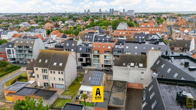 Instapklaar appartement in doodlopende straat nabij zee! foto 2