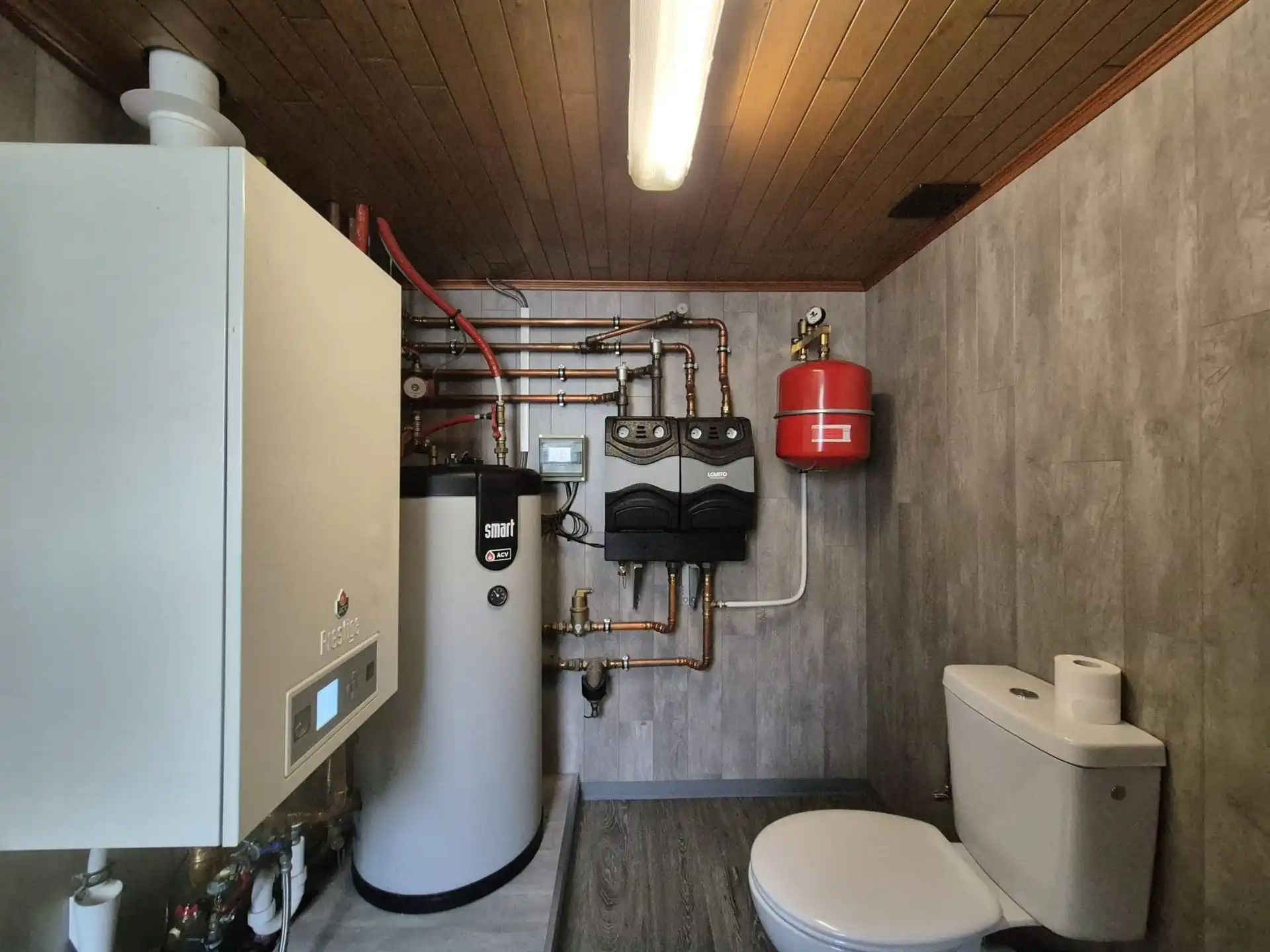 Ruime en instapklare woning met grote tuin en garage. foto 25