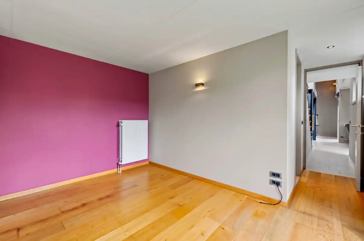 Rustig gelegen open bebouwing met ruime tuin foto 12