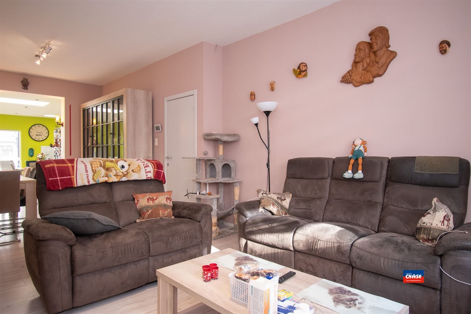 Rijwoning met drie slaapkamers en tuin foto 3