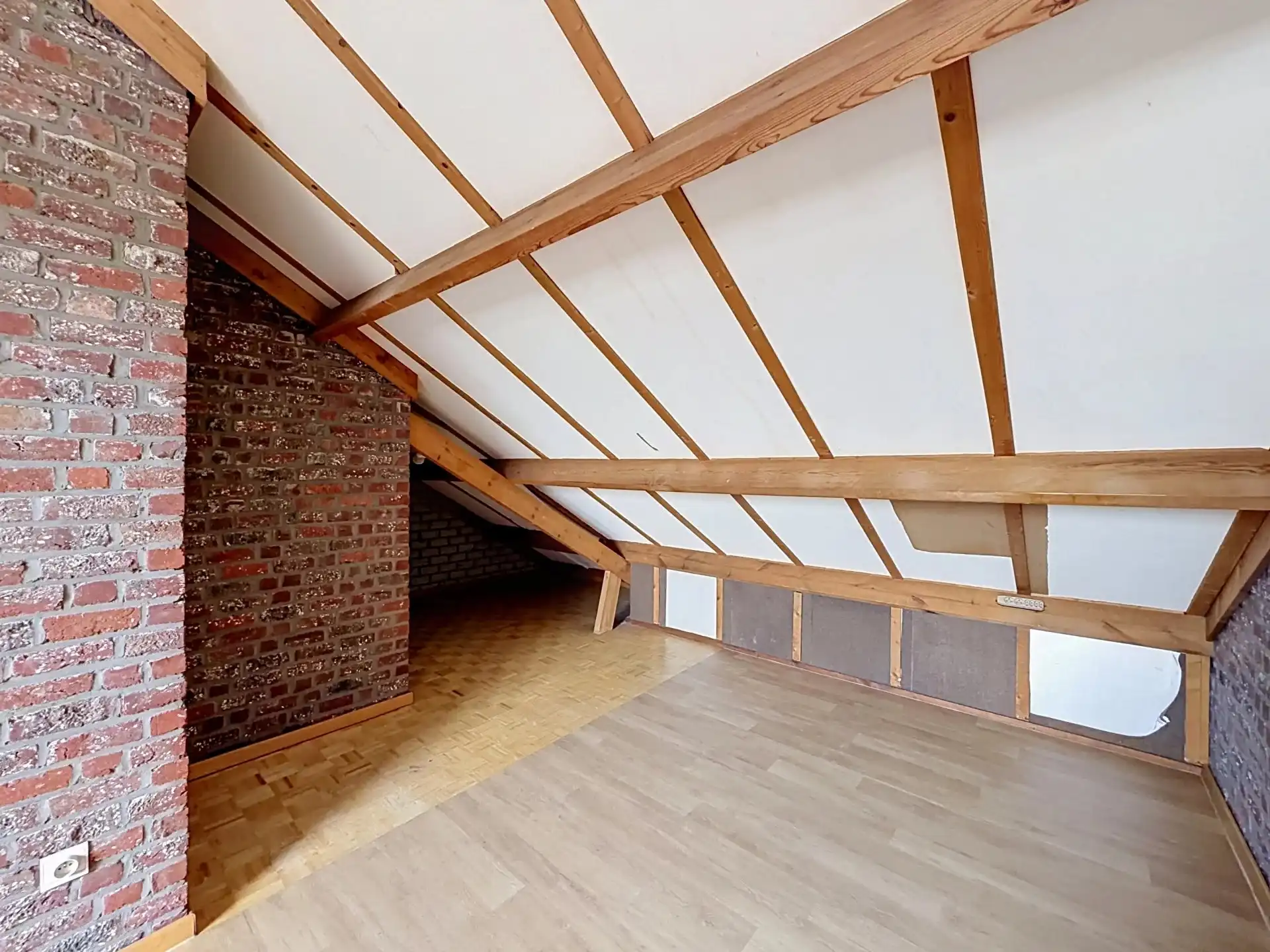 Verrassend ruime woning met 4 slaapkamers en mogelijke praktijkruimte foto 30