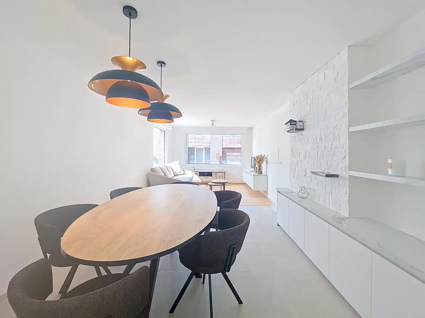 Gerenoveerde gezinswoning met tuin en garage te Nieuwpoort-Stad foto 2