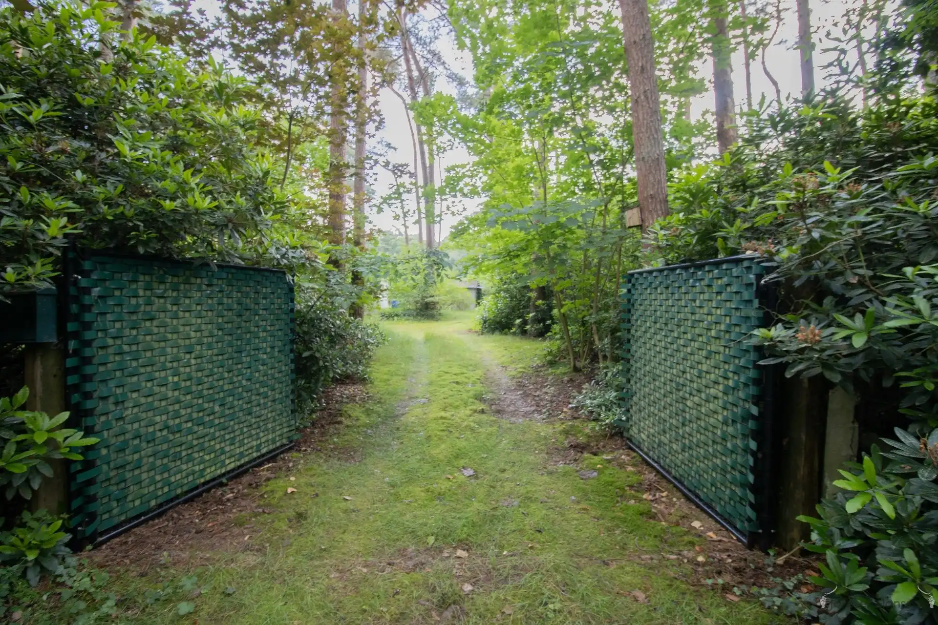 Bungalow met 2 slaapkamers op perceel van 885 m² foto 12