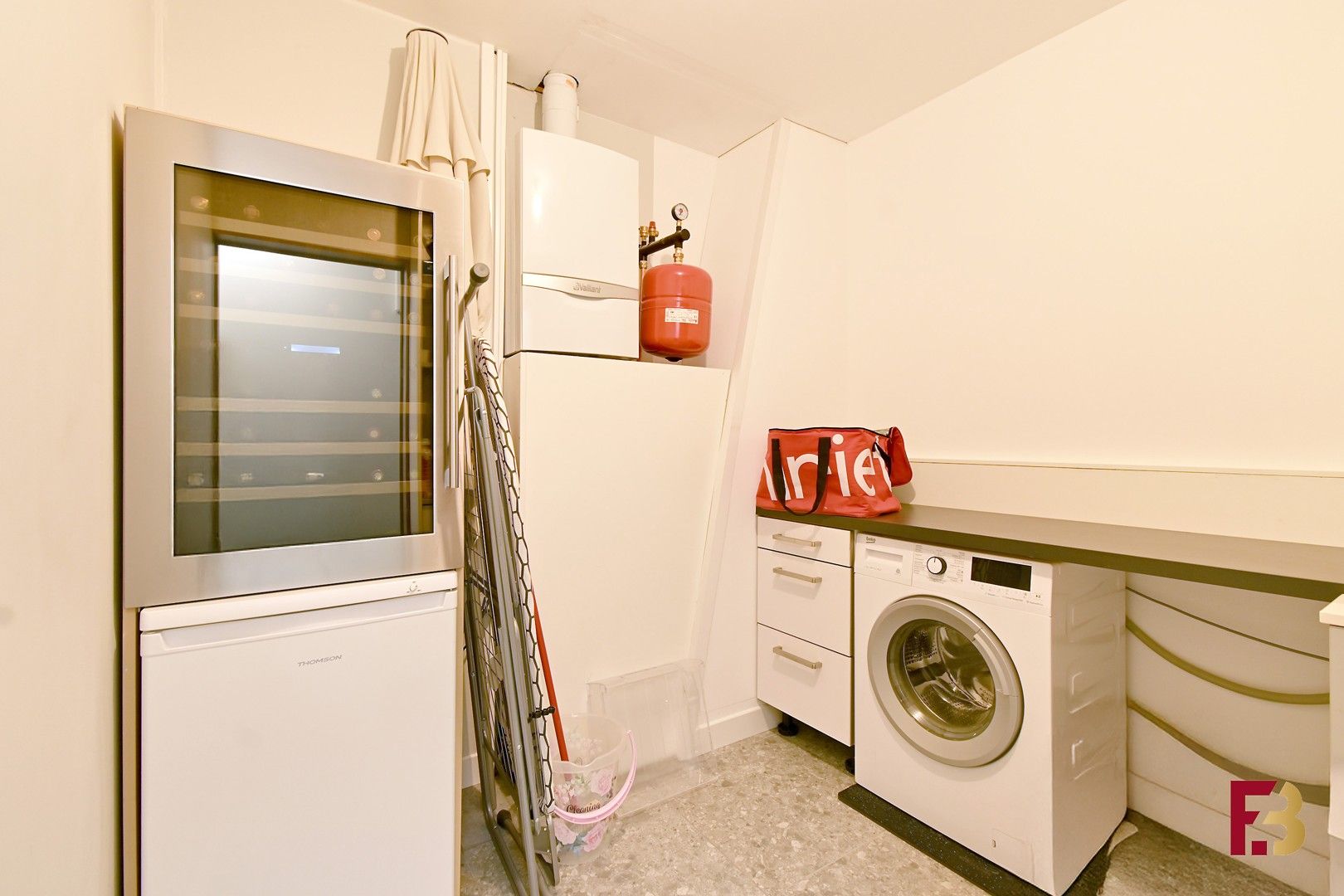 Stijlvol en ruim appartement met terras nabij het centrum van Merelbeke foto 16