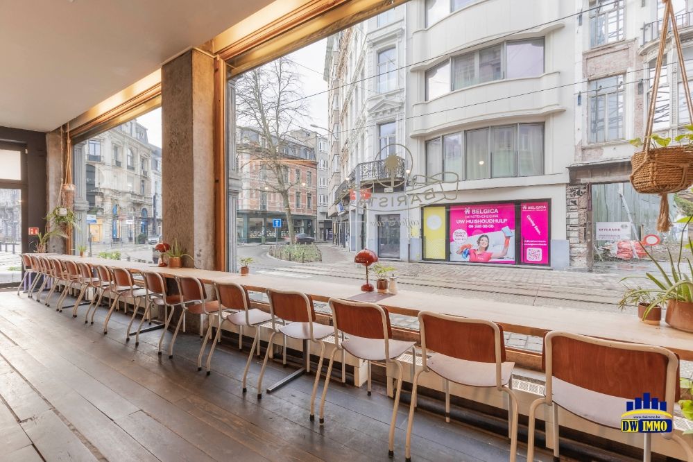 Gekende koffiebar op top locatie over te nemen in Gent-Centrum foto 9