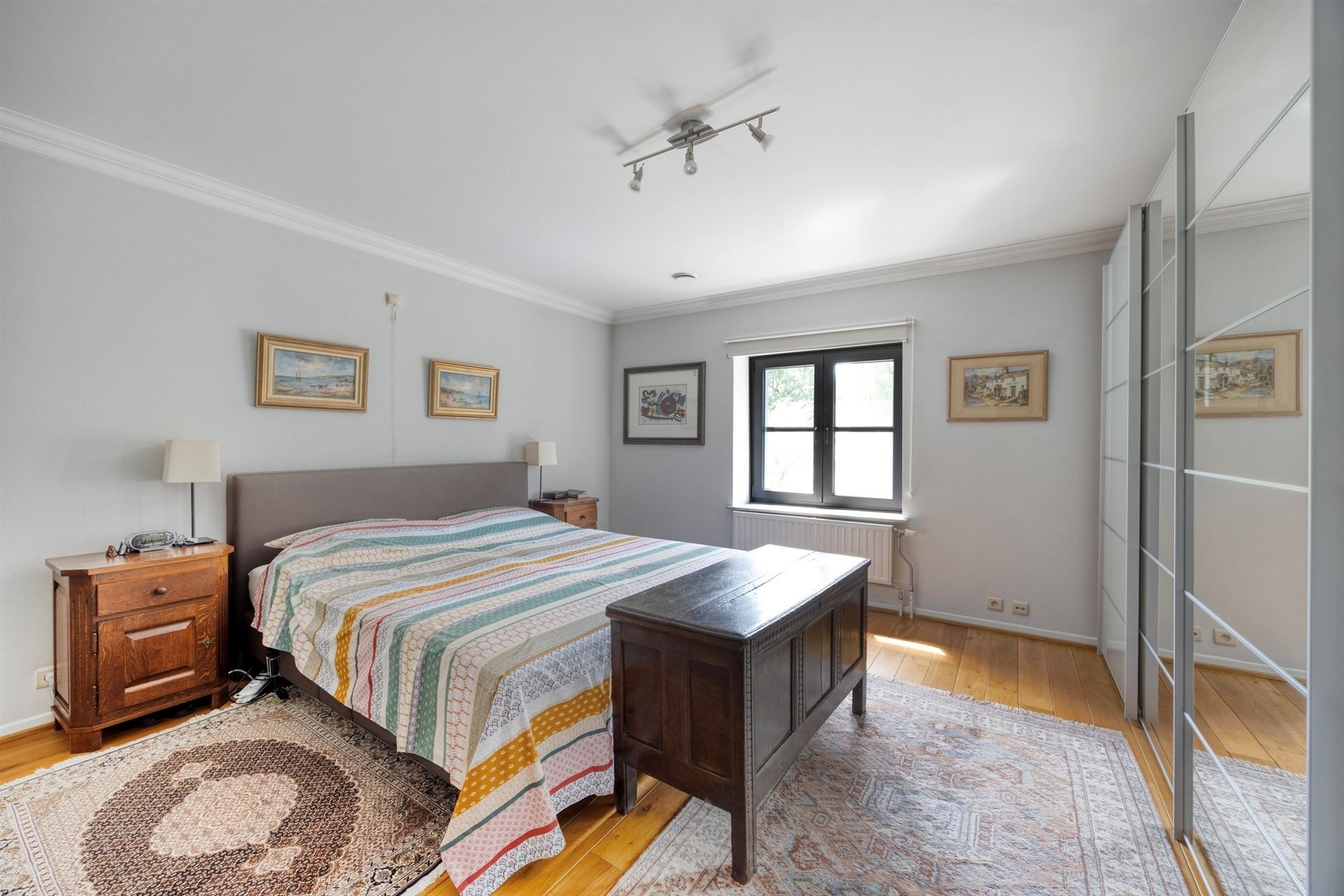 Prachtige charmante villa in rustige wijk foto 13