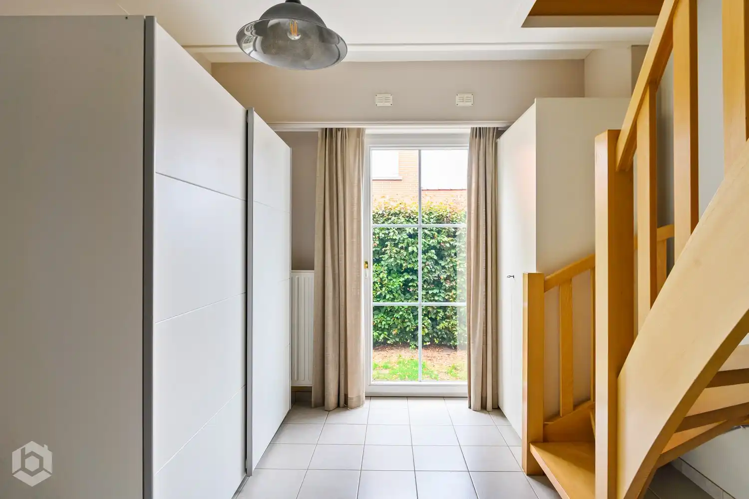 Instapklare villa met 5 slpkrs en zwembad op een perceel van 2.649 m² foto 17