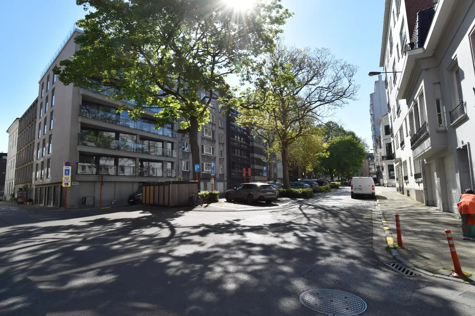 Lichtrijk duplex appartement met 2 slaapkamers en zonnig terras in hartje Kortrijk foto 17