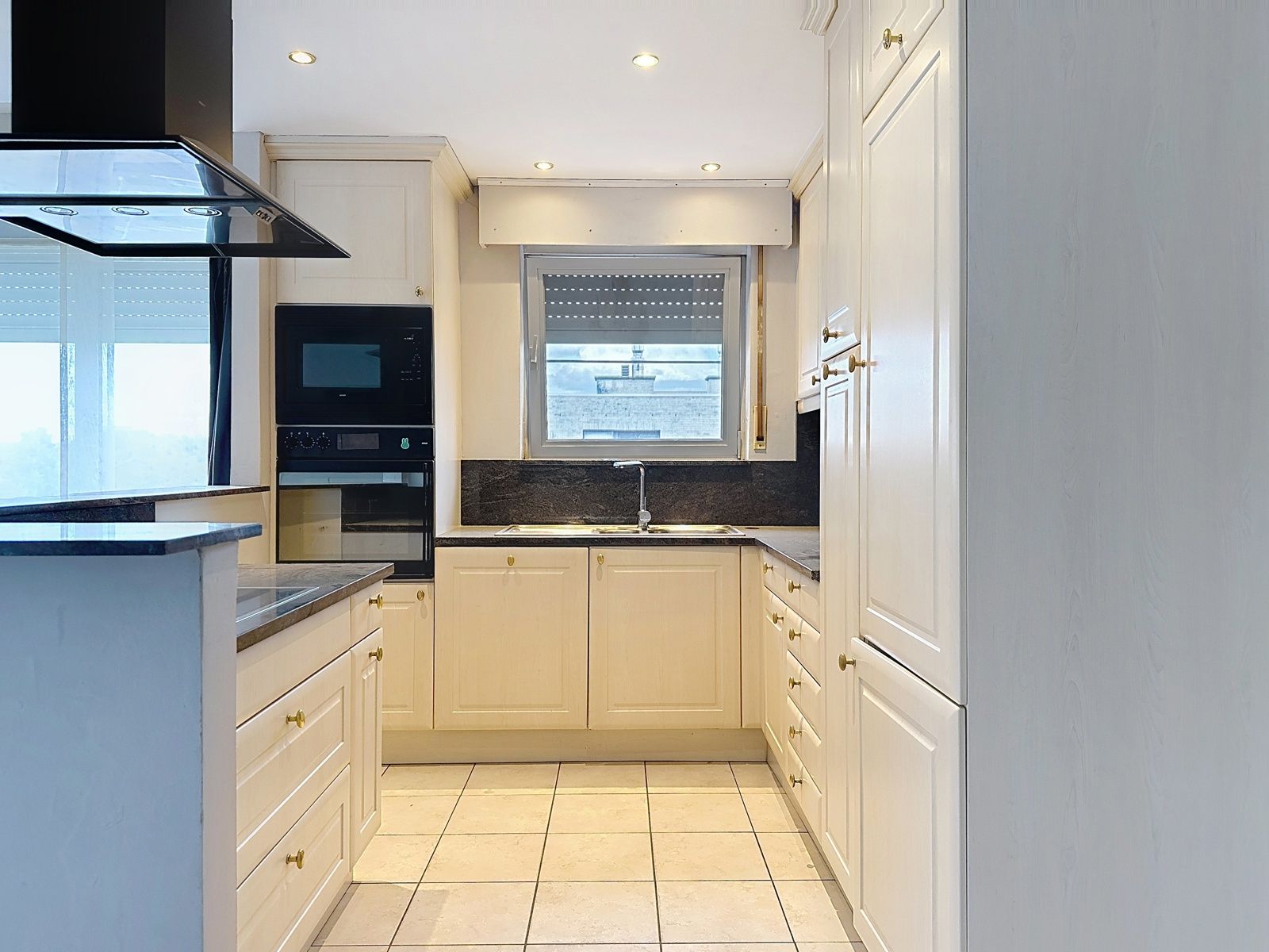 Wonen in hartje Aartselaar ? foto 34