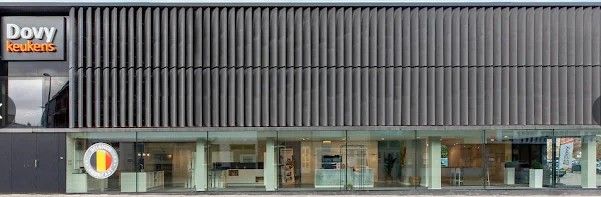 BAANWINKEL MET PARKING OP TOPLOCATIE foto 5