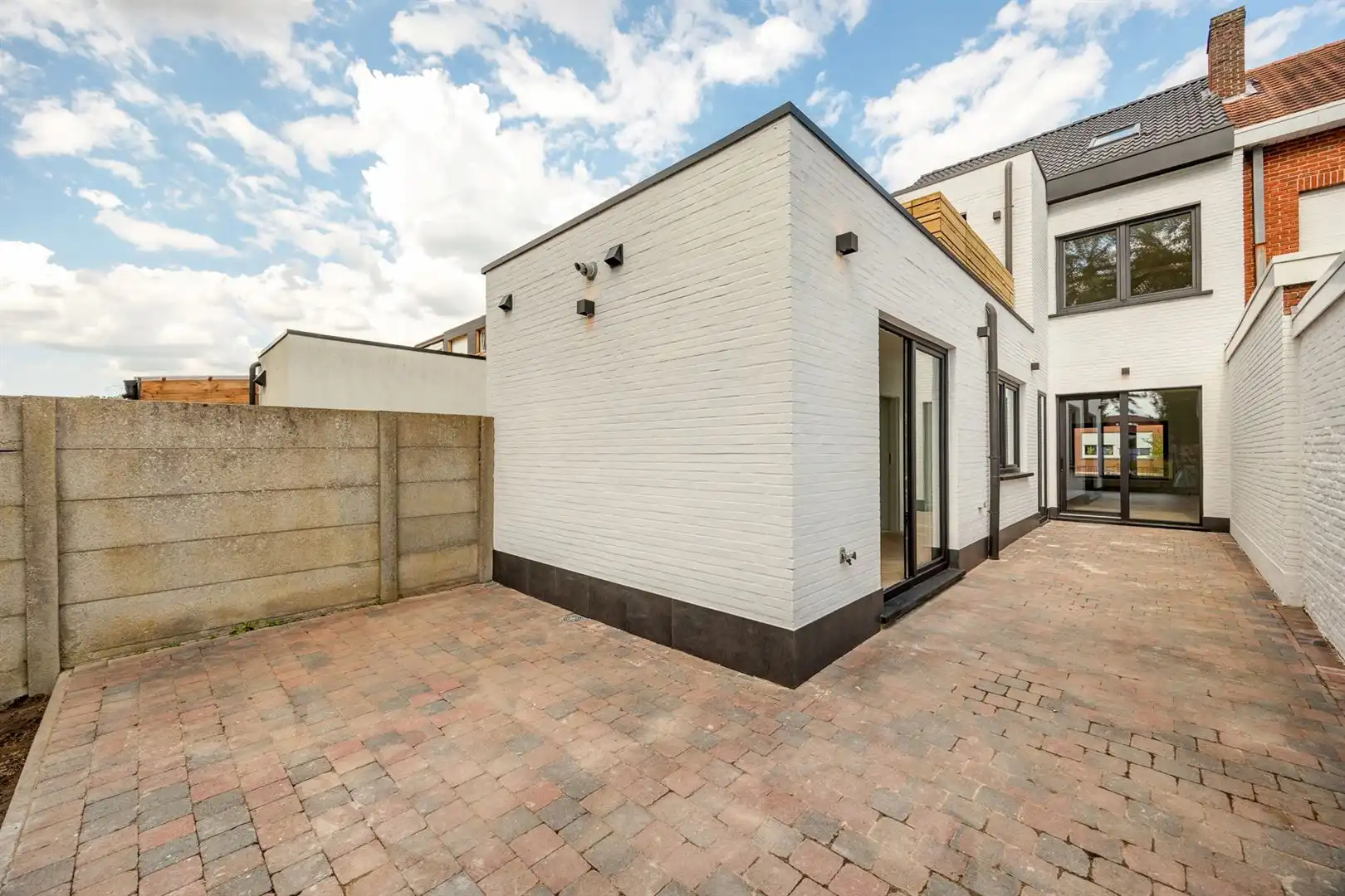 Top-gerenoveerd gelijkvloers appartement in Ekeren-Donk foto 15