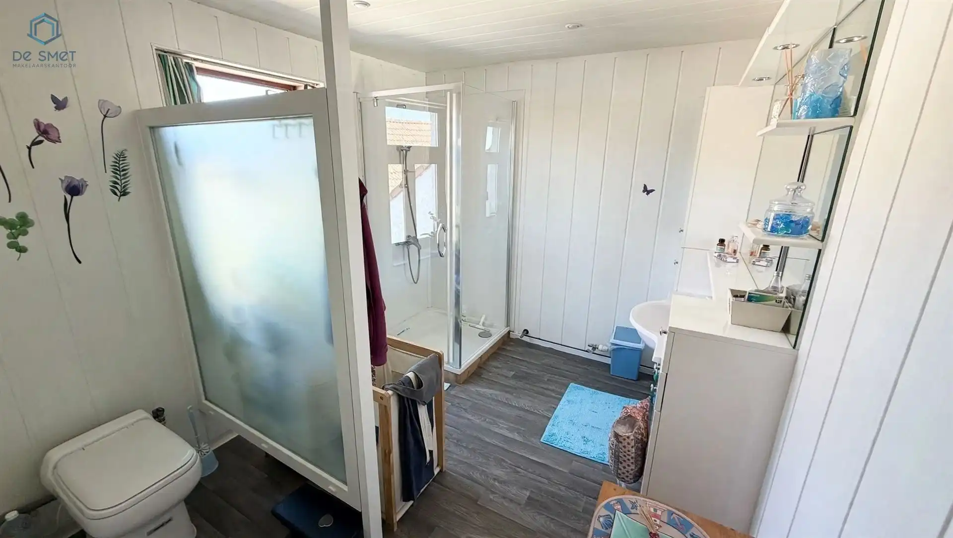INSTAPKLARE WONING MET 4 SLAAPKAMERS, GARAGE EN VEELZIJDIG BIJGEBOUW foto 16