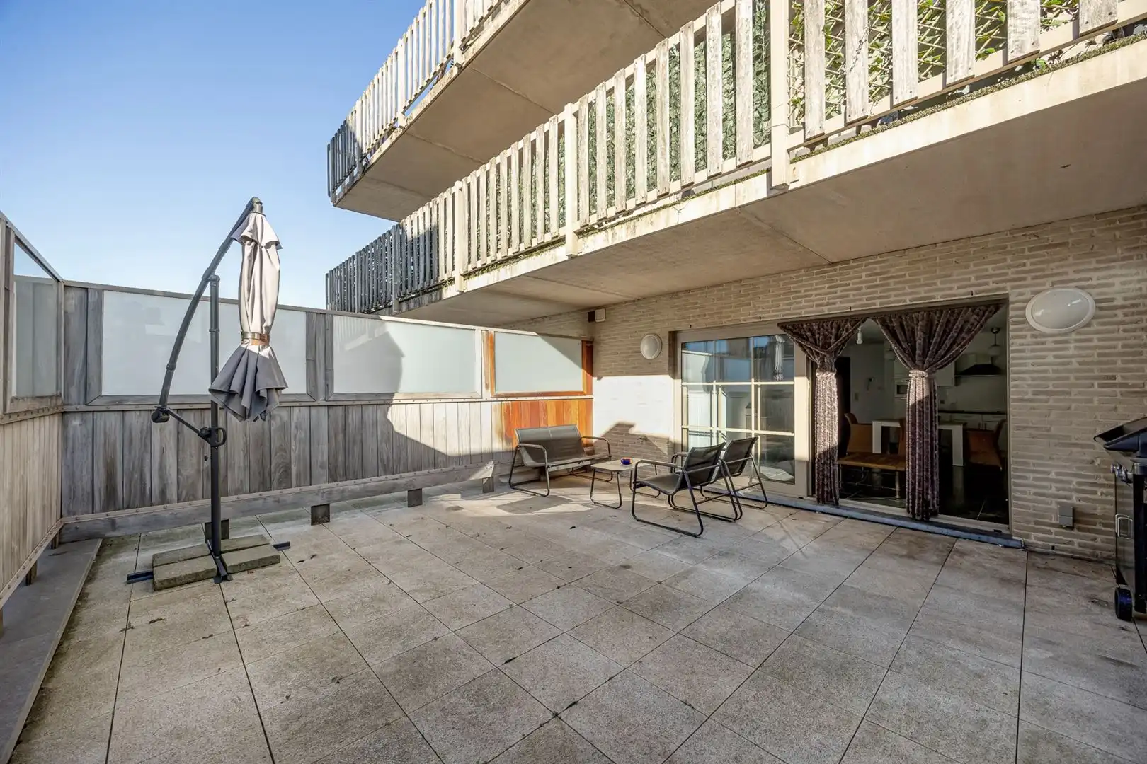 Centraal gelegen appartement! foto 2