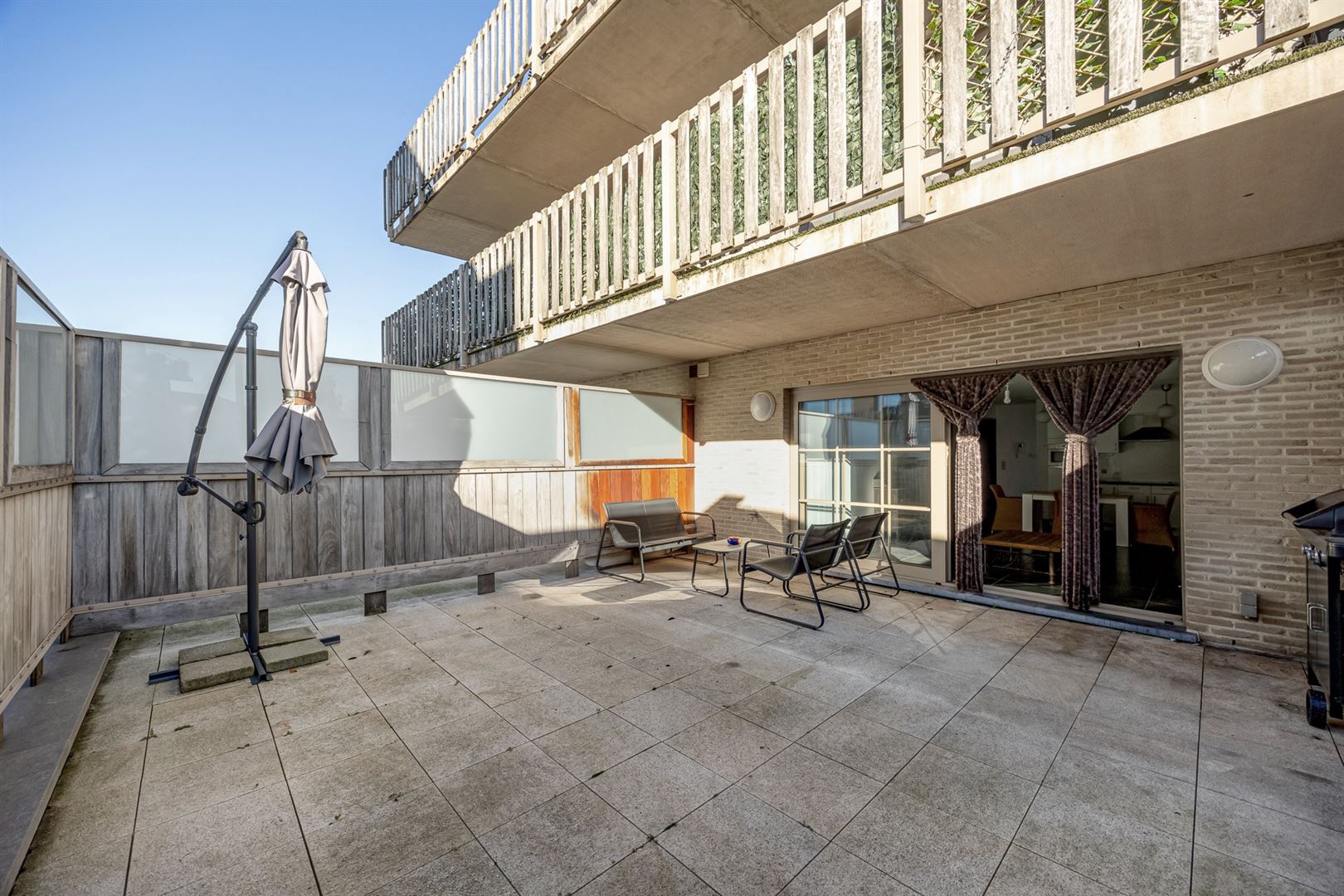 Centraal gelegen appartement! foto 2