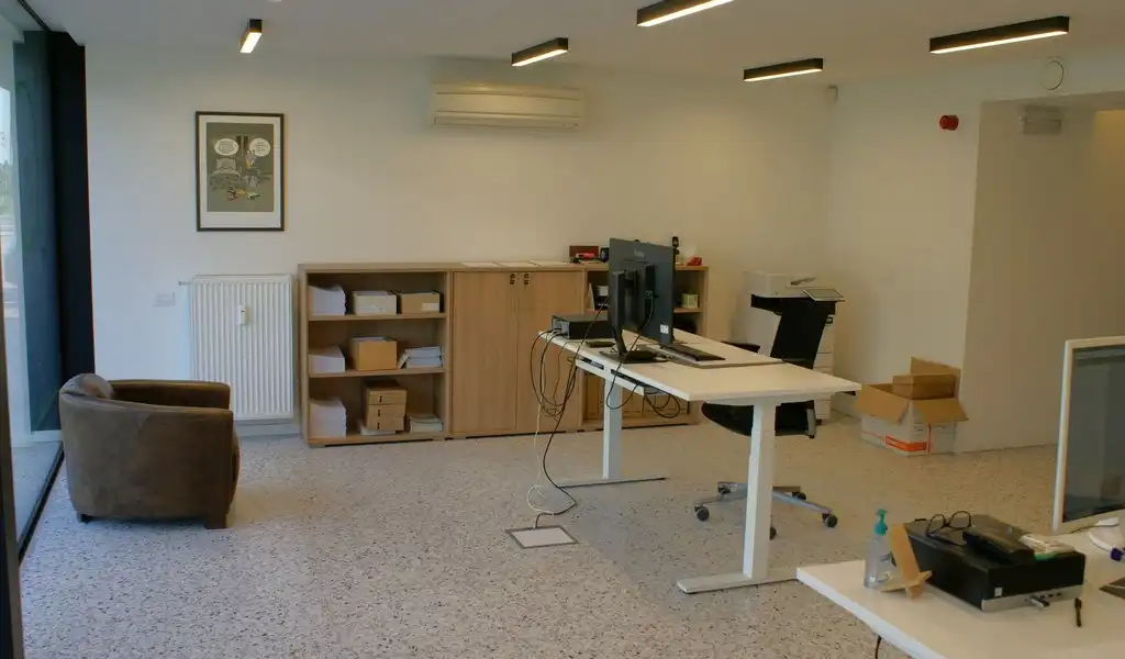 Burelen te huur in New Westral Business Center te Nazareth foto 5