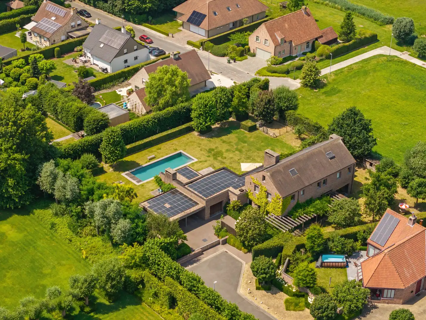 Architecturale villa met zwembad aan Sterrebos - Rumbeke foto 2