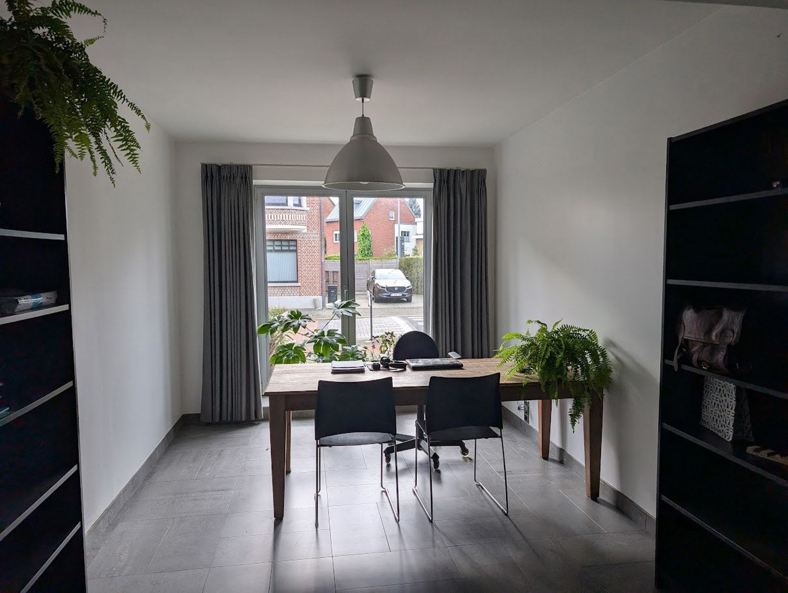 Ruime riante instapklare gezinswoning foto 5