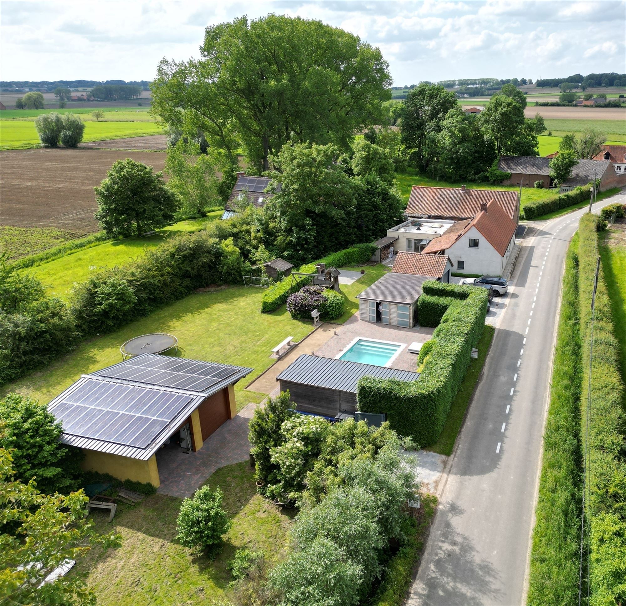 Hoofdfoto van de publicatie: Huis