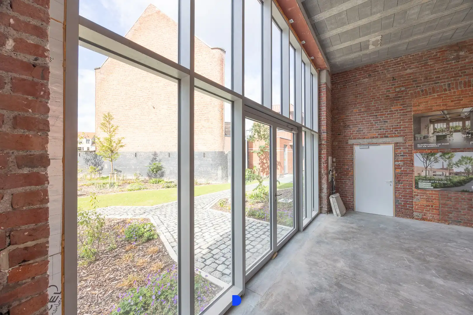 Kantoor of showroom met authentiek karakter! foto 4