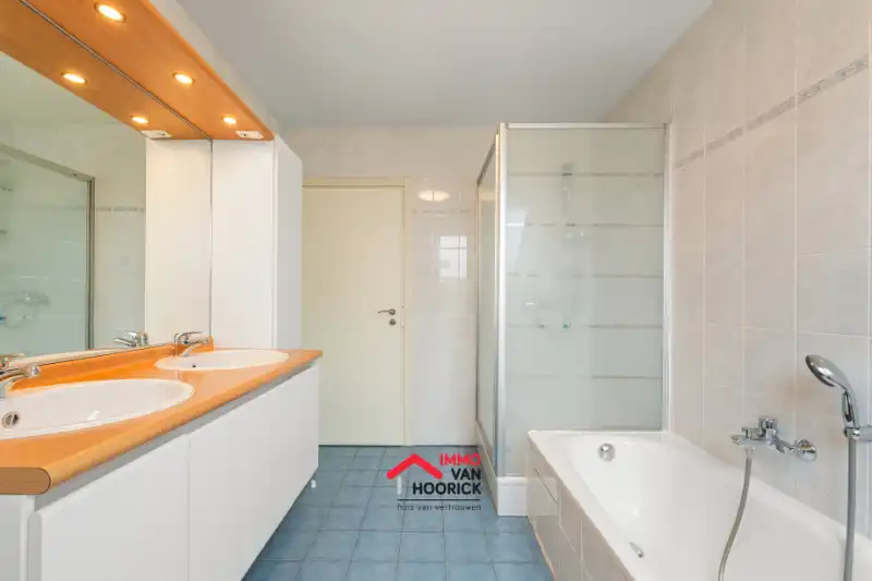 Knappe instapklare woning OB - 3 slpkmrs - 500m² grondopp. foto 10