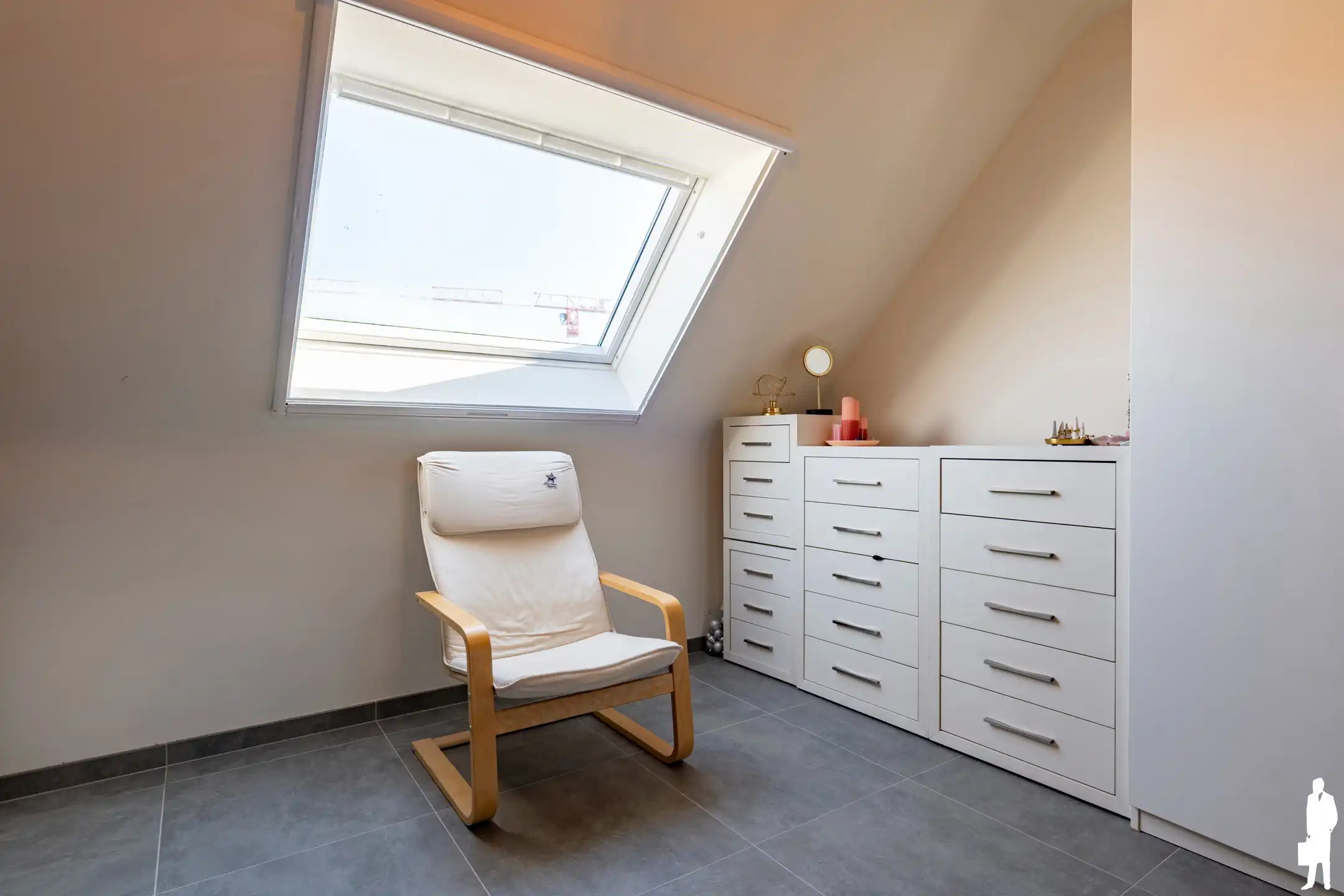 Dakappartement met 2 slaapkamers en ruim terras foto 15