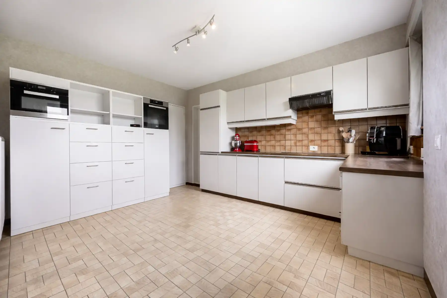 Vrijstaande woning met veel potentieel foto 7