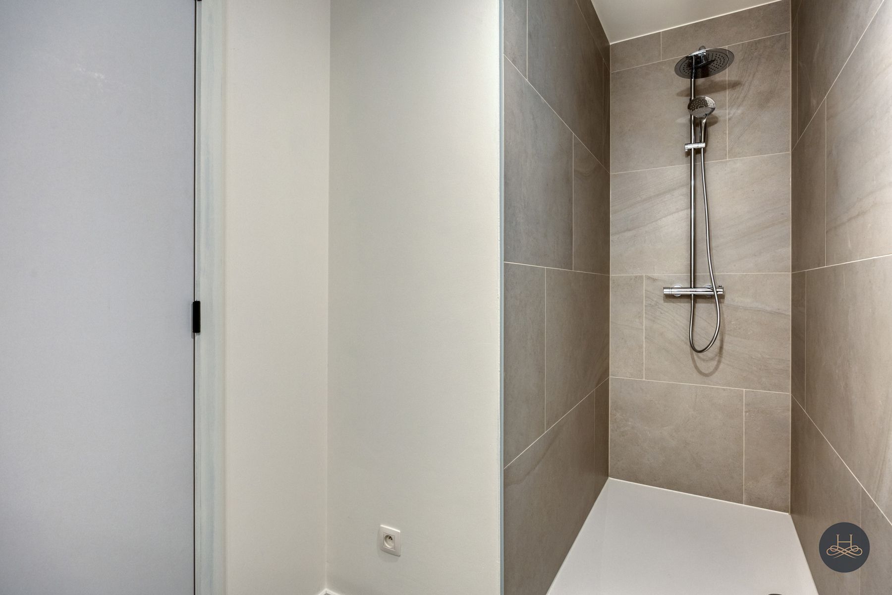 Prachtig 3 SLK dakappartement met staanplaats aan het water  foto 21