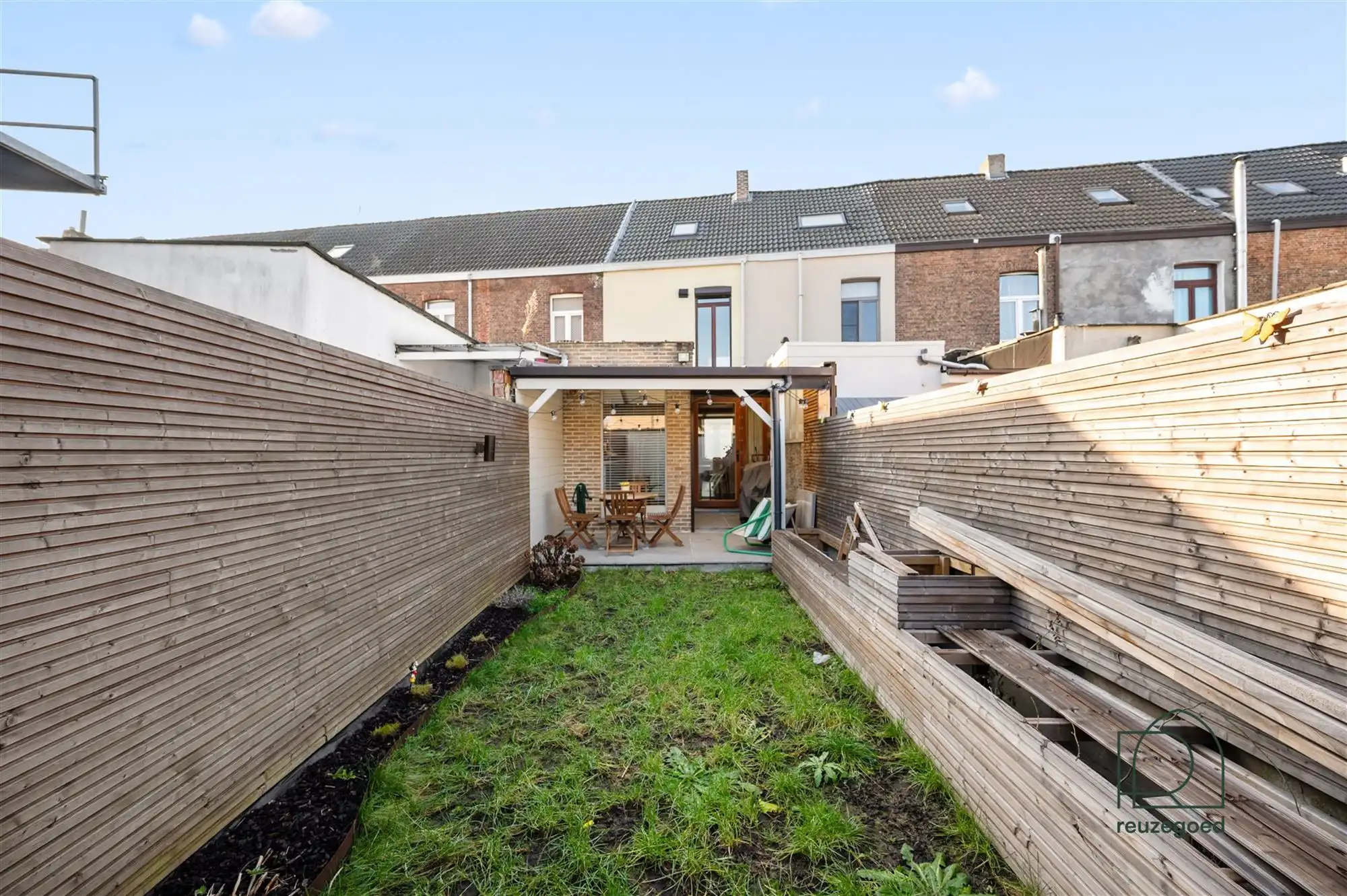 Charmant en gerenoveerd instapklaar huis met 2 slaapkamers  foto 20