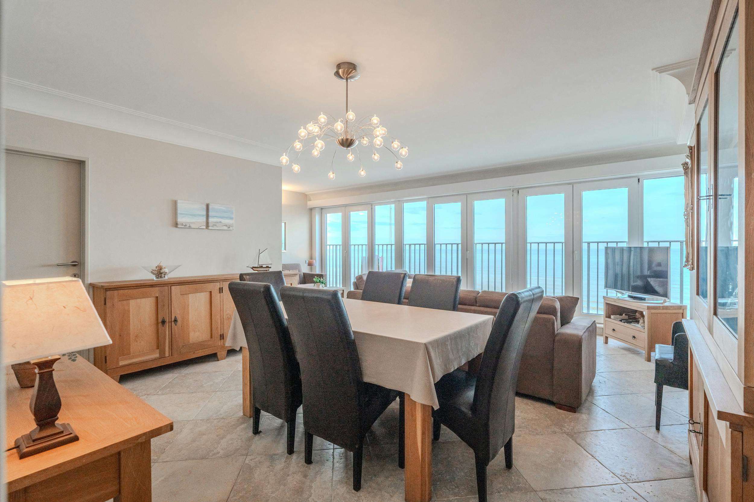 Appartement met frontaal zeezicht te koop te Middelkerke! foto 4