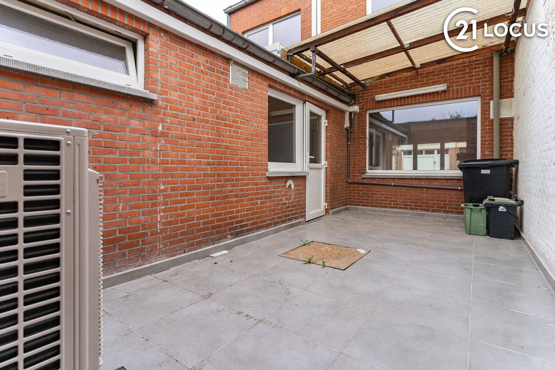 Betaalbare, instapklare woning. Op te frissen naar smaak foto 8