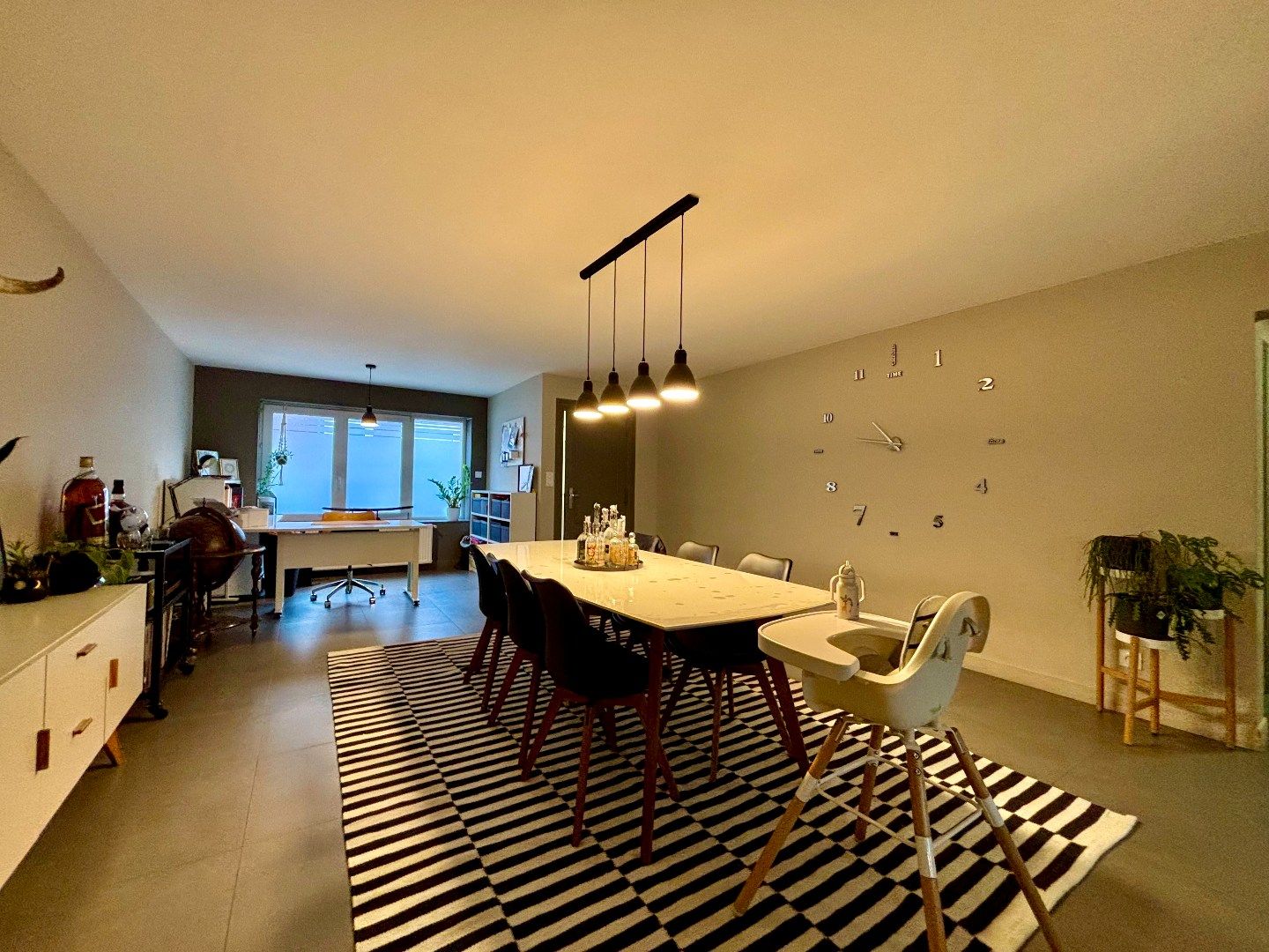 ENERGIEZUINIGE RUIME WONING OP 375M² MET 3 SLPKS, 2 BADKAMERS, GARAGE EN TUIN foto 6