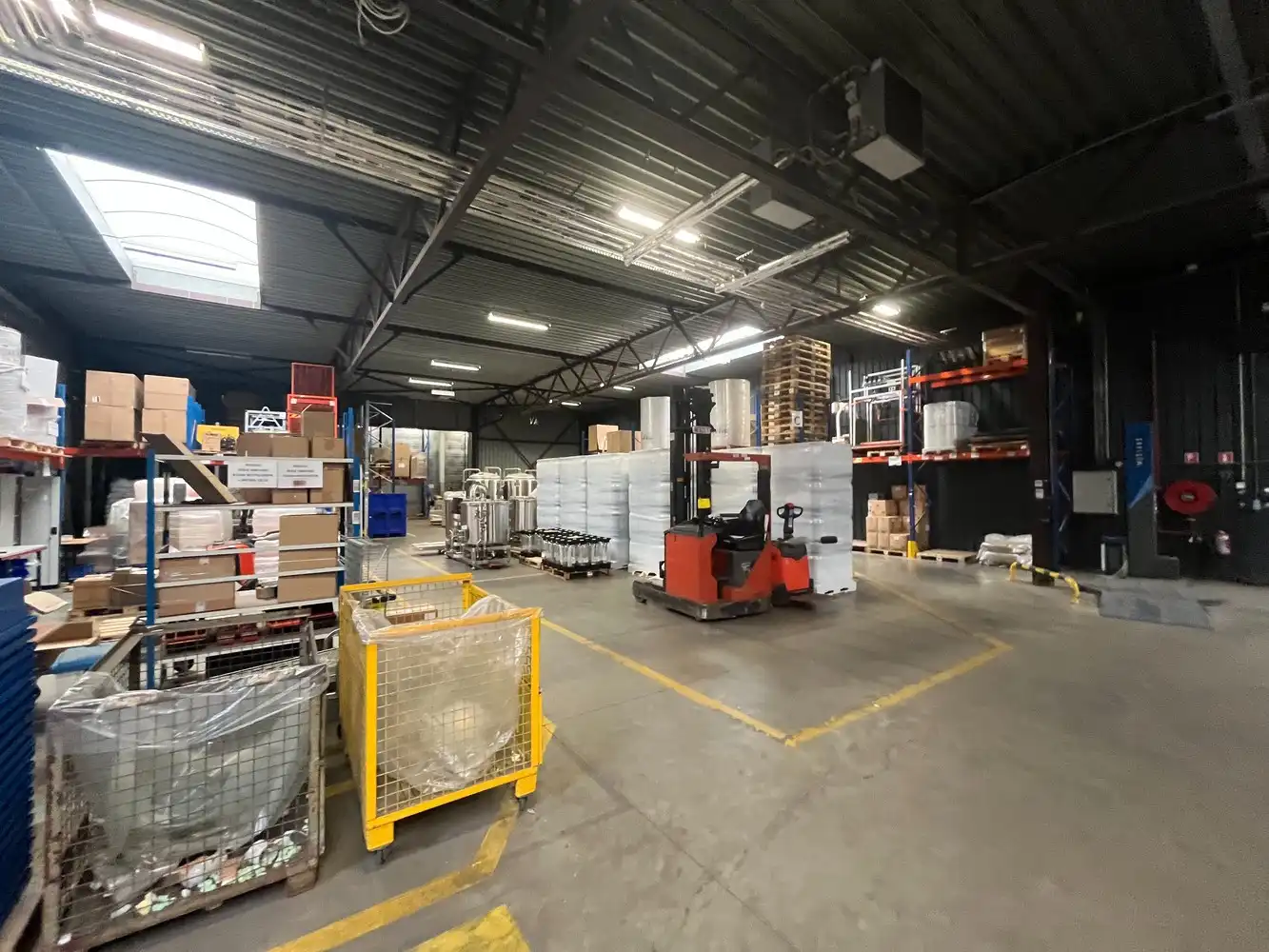 Industrieel-magazijn-logistiek te koop foto 21