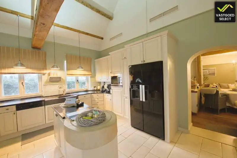 Authentieke hoeve op 13.920 m² met verzicht over de velden foto 9